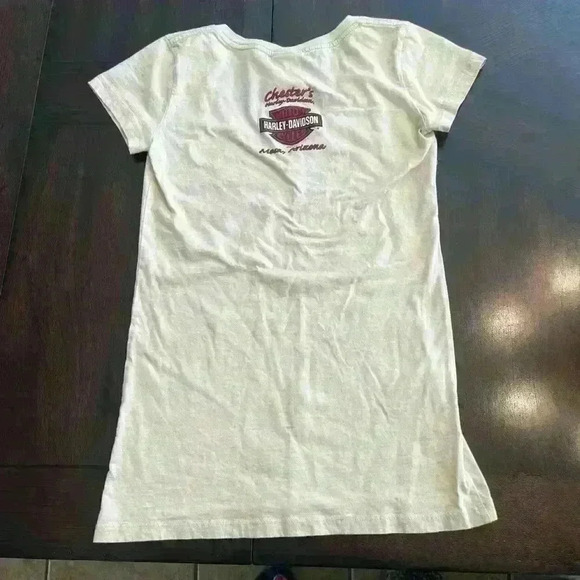 Ladies Harley Davidson Small T Shirt V Neck Chester’s HD Mesa AZ EUC - Picture 9 of 9